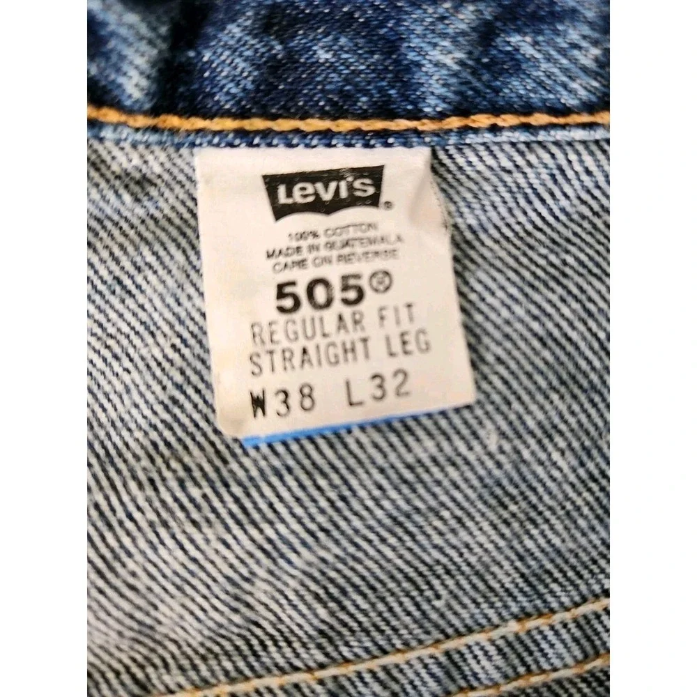 Levi's 505 Men's 38x32 Blue Jeans Regular Fit Straight Leg Classic Timeless EUC